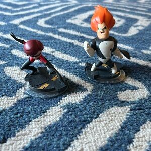 Disney infinity character bundle